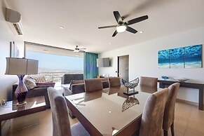 Cabo Pedregal Condo: Ocean View & 2 Infinity Pools