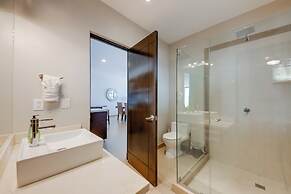 Cabo Pedregal Condo: Ocean View & 2 Infinity Pools