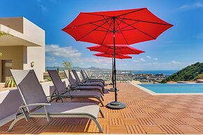 Cabo Pedregal Condo: Ocean View & 2 Infinity Pools