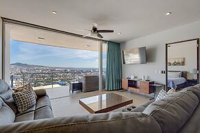 Cabo Pedregal Condo: Ocean View & 2 Infinity Pools