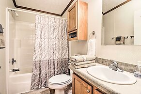 Franklin Home w/ Deck, & Fire Pit: 8 Mi to Dtwn!