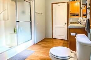 Franklin Home w/ Deck, & Fire Pit: 8 Mi to Dtwn!