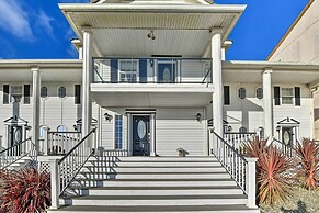 Eagles View Condo in Ocean Shores w/ 3 Balconies