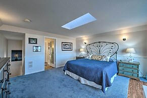 Eagles View Condo in Ocean Shores w/ 3 Balconies