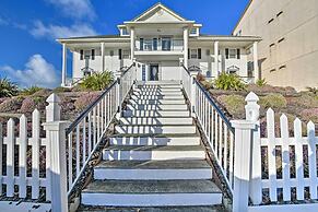 Eagles View Condo in Ocean Shores w/ 3 Balconies