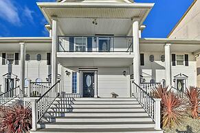 Eagles View Condo in Ocean Shores w/ 3 Balconies