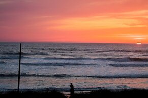Eagles View Condo in Ocean Shores w/ 3 Balconies