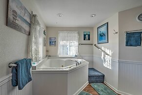 Eagles View Condo in Ocean Shores w/ 3 Balconies