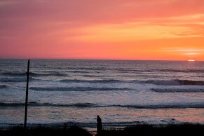 Eagles View Condo in Ocean Shores w/ 3 Balconies
