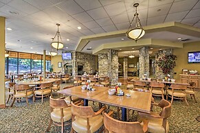 Walk-in Branson West Condo w/ Balcony, Pool Access