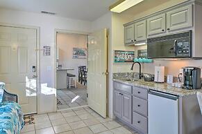 Walk-in Branson West Condo w/ Balcony, Pool Access