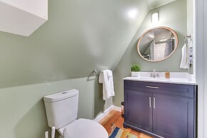 Cabin w/ Hot Tub, 25 Mi to Olympic Nat'l Park