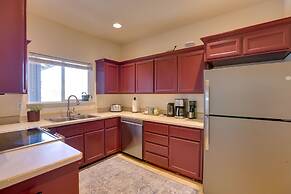 Bright Bend Home w/ Patio < 3 Mi to Downtown!