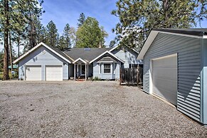 All-seasons Chewelah Home: Fish, Golf & Ski!