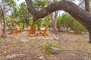 Canyon Lake Retreat w/ Hot Tub, Fire Pit & Grill!