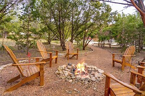 Canyon Lake Retreat w/ Hot Tub, Fire Pit & Grill!