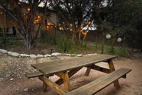 Canyon Lake Retreat w/ Hot Tub, Fire Pit & Grill!