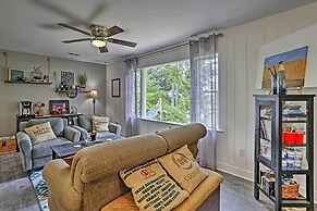 Family-friendly Escape ~ 6 Mi to City Center!