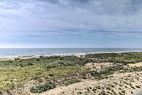 Balcony & Beach Access: Inviting Ocean City Condo