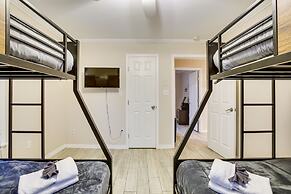 Pet-friendly Galveston Cottage < 1 Mi to Beach!