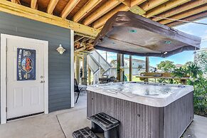 Walk to Sea Isle Beach: Pet-friendly Group Getaway