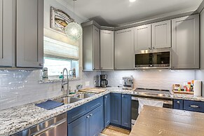 Walk to Sea Isle Beach: Pet-friendly Group Getaway