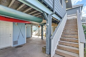 Walk to Sea Isle Beach: Pet-friendly Group Getaway