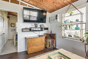 Walk to Sea Isle Beach: Pet-friendly Group Getaway