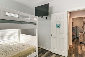 Walk to Sea Isle Beach: Pet-friendly Group Getaway