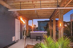 Walk to Sea Isle Beach: Pet-friendly Group Getaway