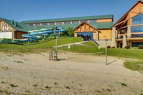 Cozy Three Bears Resort Cabin w/ Deck in Warrens!