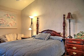 Palm Springs Golf Course Home: Private Pool & Spa!