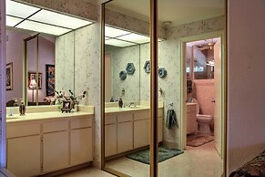 Palm Springs Golf Course Home: Private Pool & Spa!