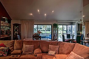 Palm Springs Golf Course Home: Private Pool & Spa!