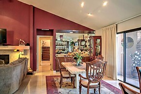 Palm Springs Golf Course Home: Private Pool & Spa!