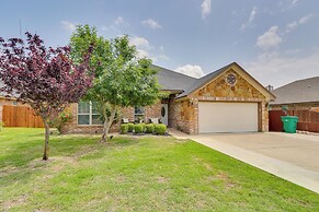 BBQ Ready: Harker Family Retreat w/ Yard!