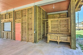 Walk to Shore: Coastal Escape in Crystal Beach!