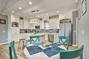 Walk to Shore: Coastal Escape in Crystal Beach!