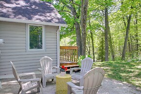 Updated Home w/ Deck: 2 Mi to Sister Bay Beach!