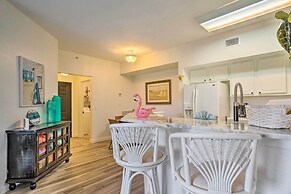Airy Fort Myers Condo ~ 4 Mi to Beach!