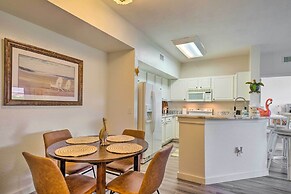 Airy Fort Myers Condo ~ 4 Mi to Beach!