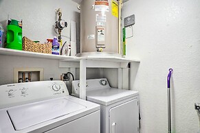 Airy Fort Myers Condo ~ 4 Mi to Beach!