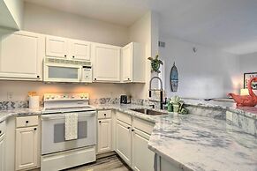 Airy Fort Myers Condo ~ 4 Mi to Beach!