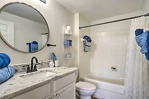 Airy Fort Myers Condo ~ 4 Mi to Beach!
