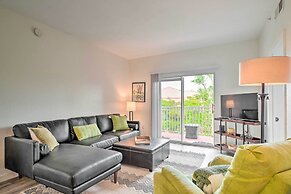 Airy Fort Myers Condo ~ 4 Mi to Beach!