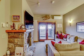 Ski-in/ski-out Whitefish Escape w/ Balcony!