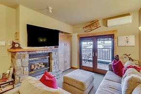 Ski-in/ski-out Whitefish Escape w/ Balcony!