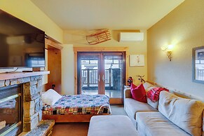 Ski-in/ski-out Whitefish Escape w/ Balcony!