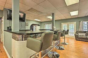 'the B Haus' Lakefront Retreat w/ Boat Ramp!