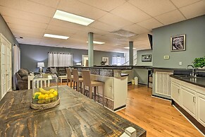 'the B Haus' Lakefront Retreat w/ Boat Ramp!